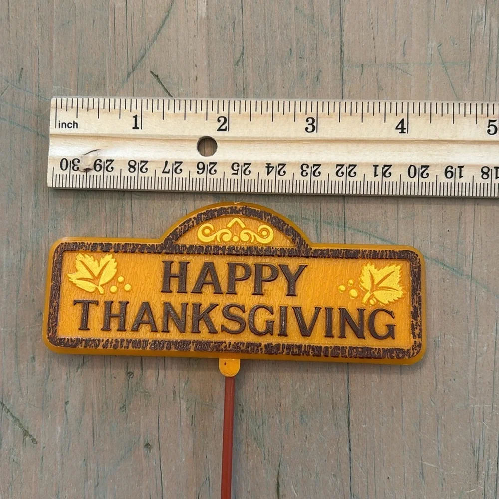 Vintage Thanksgiving and Cornucopia Cake Decorations